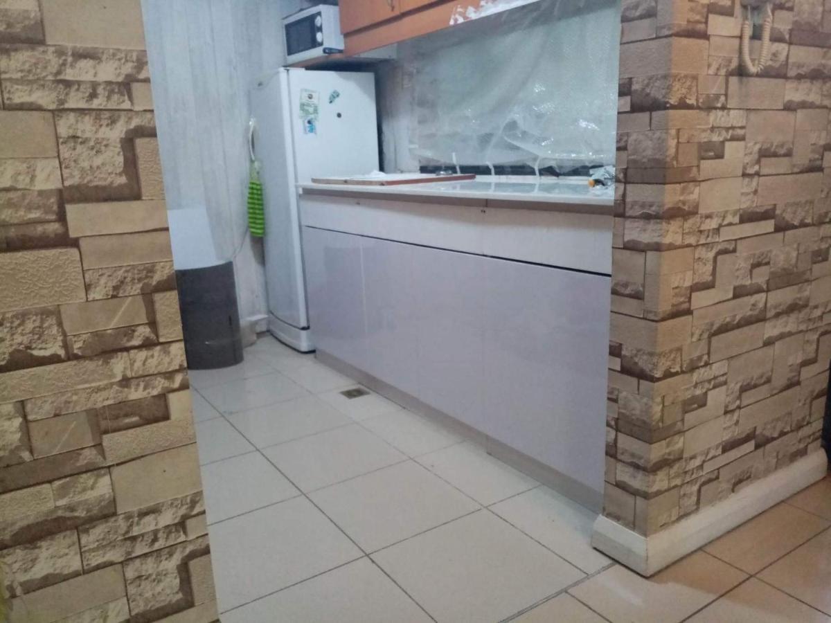 67 sqm. Condo Unit in Robinson Place Residences Manila Exterior foto