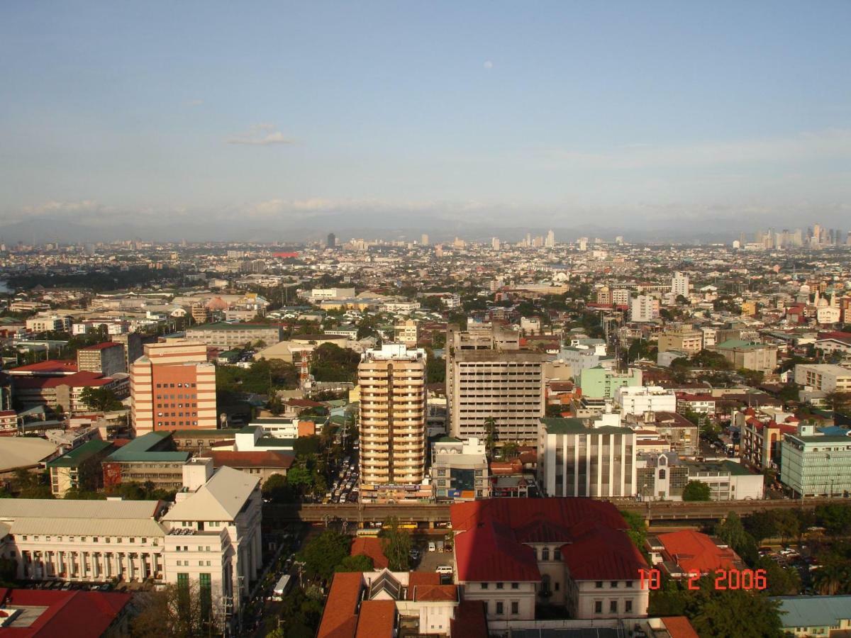 67 sqm. Condo Unit in Robinson Place Residences Manila Exterior foto