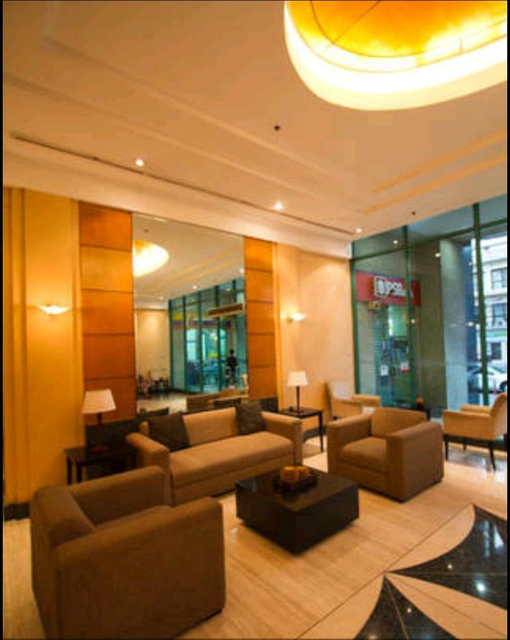 67 sqm. Condo Unit in Robinson Place Residences Manila Exterior foto