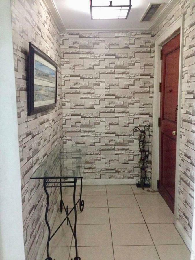 67 sqm. Condo Unit in Robinson Place Residences Manila Exterior foto