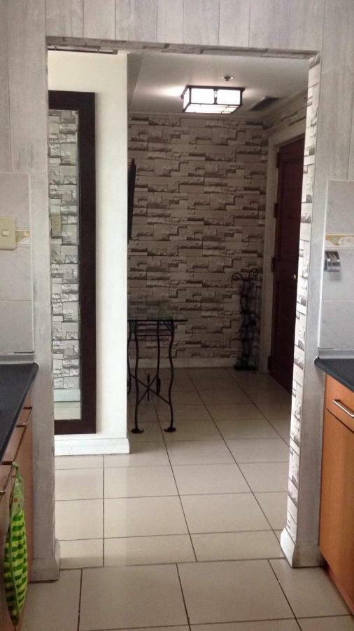67 sqm. Condo Unit in Robinson Place Residences Manila Exterior foto