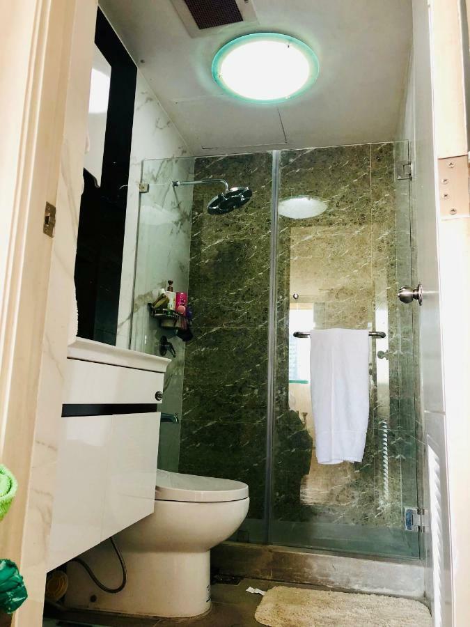 67 sqm. Condo Unit in Robinson Place Residences Manila Exterior foto
