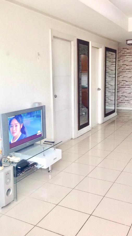 67 sqm. Condo Unit in Robinson Place Residences Manila Exterior foto